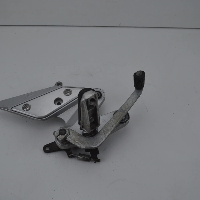 Estribera derecha Yamaha FZ6 2004-2006
