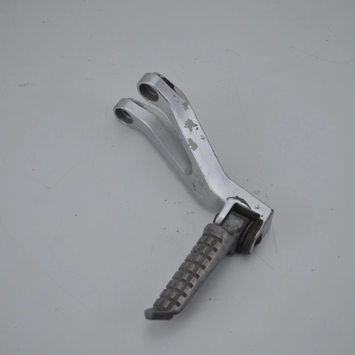 Estribera pasajero derecha Kawasaki ZX6R 1998-1999