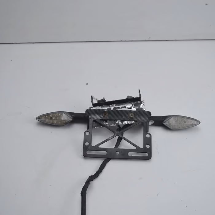 Support de plaque arriere fz6 fazer de 2004 a 2006 yamaha